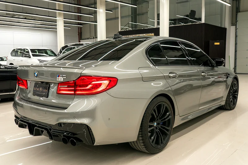 BMW - M5 2018 MODEL - FRESH AMERICAN SPECS EXCELLENT CONDITION63612092099201113