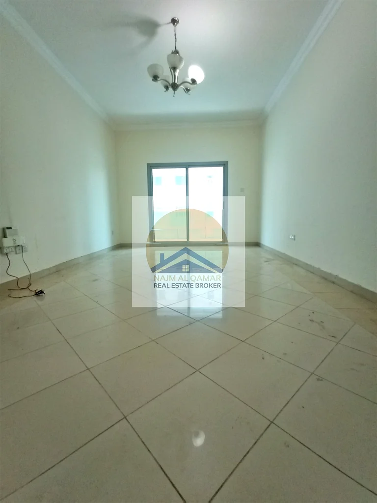 مبنى جميل 1 بHK +2 حمام مع شرفة ومواقف سيارات مجانية مع جميع المرافق في النهدة دبي بسعر إيجار 50 ألف63756587080962111