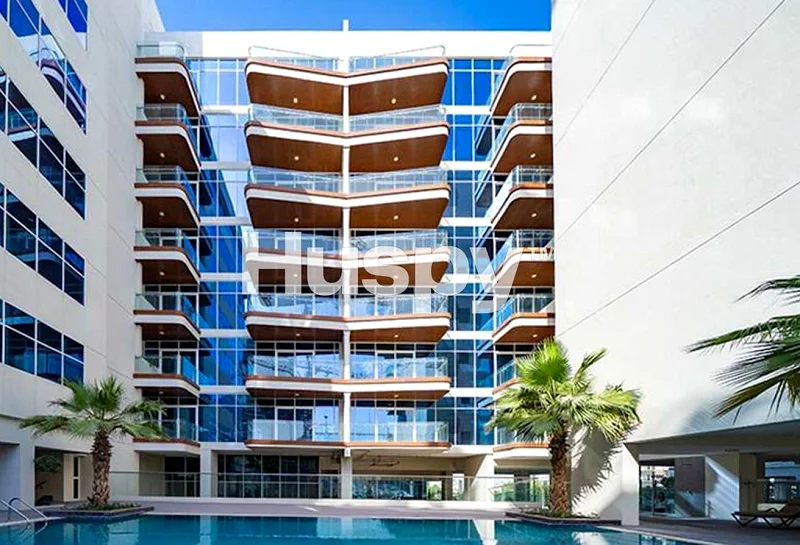 Vacant | Furnished | Pool View64016044114435110
