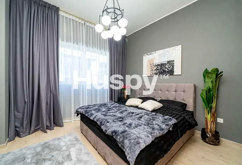 Vacant | Furnished | Pool View64016044114435114