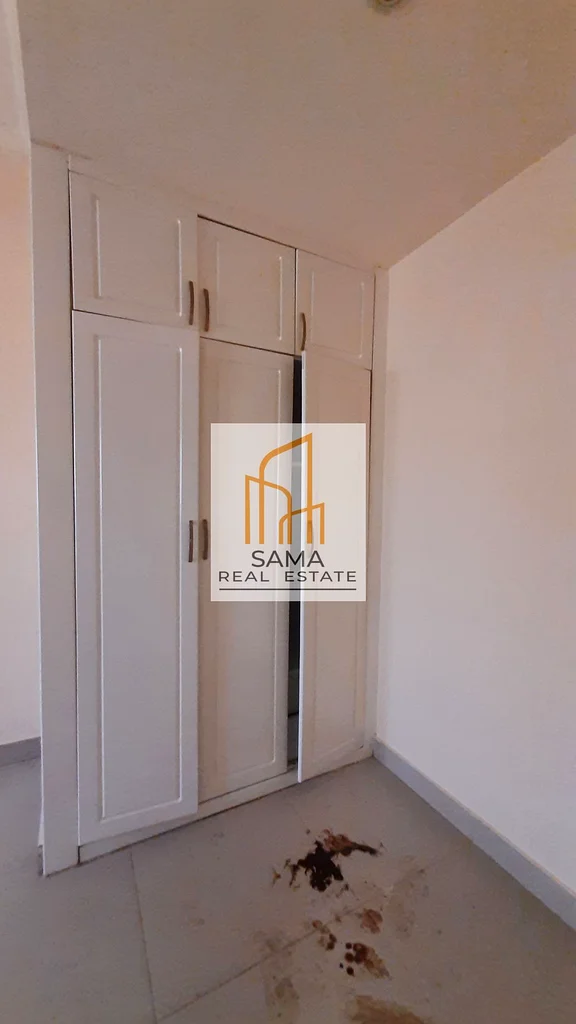2 BHK 3bt r 5000 k with parking63812229733761112