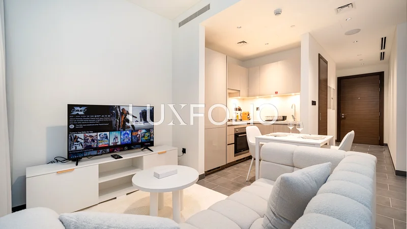 Sleek & Stylish 1 Bed in The Crest, Sobha Hartland63830359625473111