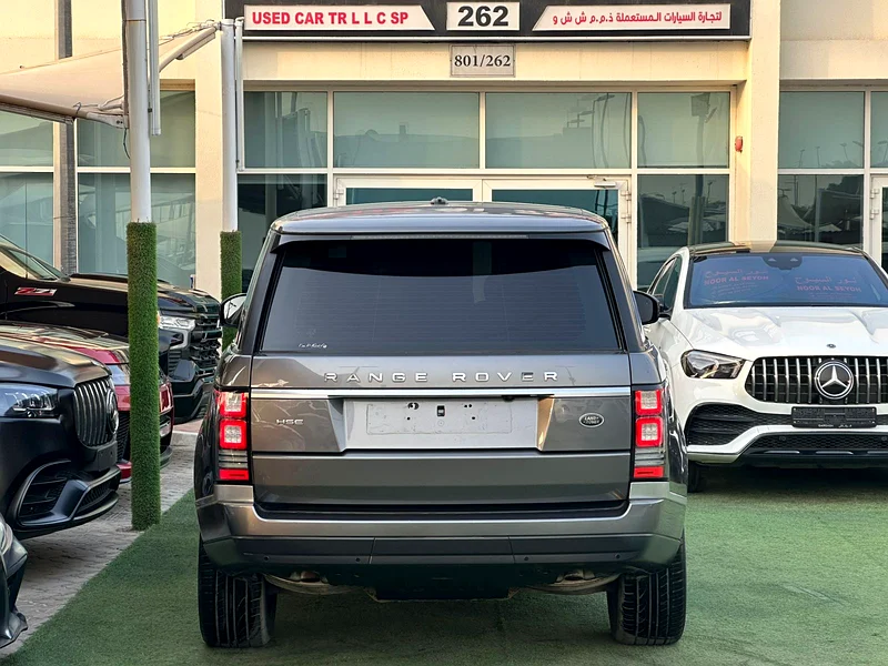 RANGE ROVER VOUGE GCC 2015
Perfect condition 
V8
Full option63612090211203113
