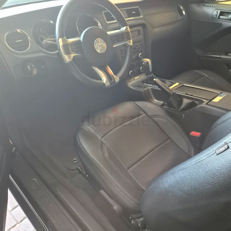 Ford Mustang V6 - Matg Black63612081673857113