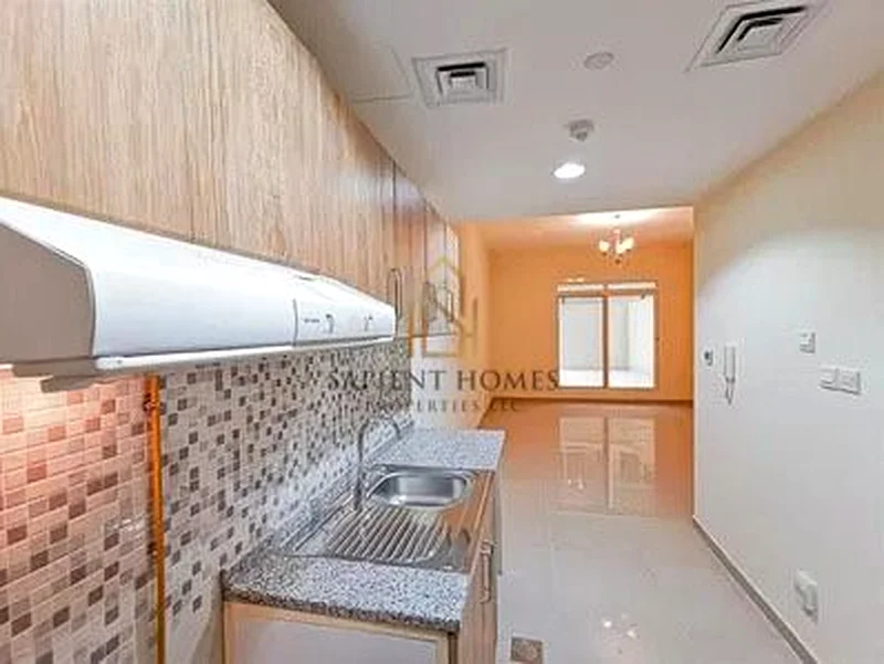 Spacious Layout | Huge Balcony | Upgraded | Vacant63779295052291110