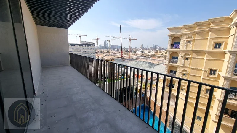 أنيق | معيشة راقية | تخطيط ضخم!!!63764073488129111