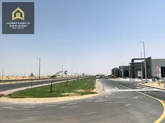 للبيع ارض في بليده المرحله 2 مساحة 2697 قدم سعر 435000 أقسا ط 