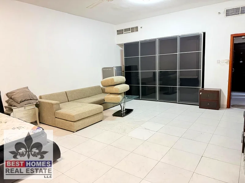 شقة من 3 غرف نوم متاحة للبيع في برج الفالكون راشيديا 2، عجمان63885769340674111