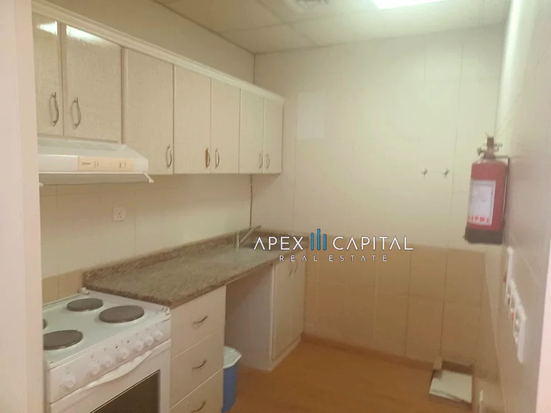 شاغرة | صيانة جيدة | بالقرب من محطة المترو63749830219138113