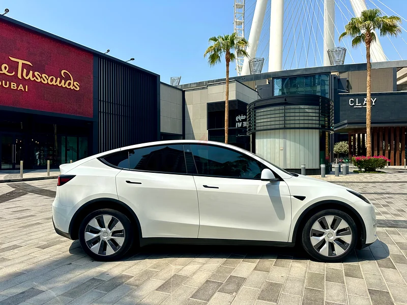TESLA MODEL Y / LONG RANGE / GCC63612059056897113