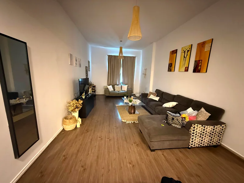 أبحث عن زميلة شقة (العربيات مفضّلات)63797699276929111