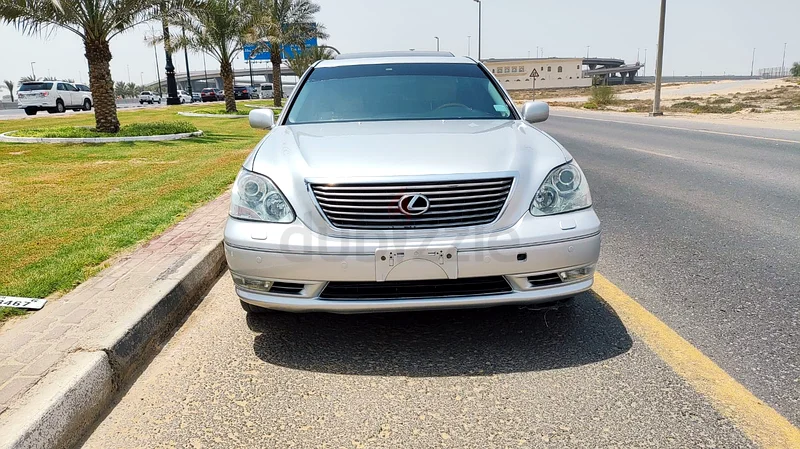 الشارقه سوق الحراج636120729443871124