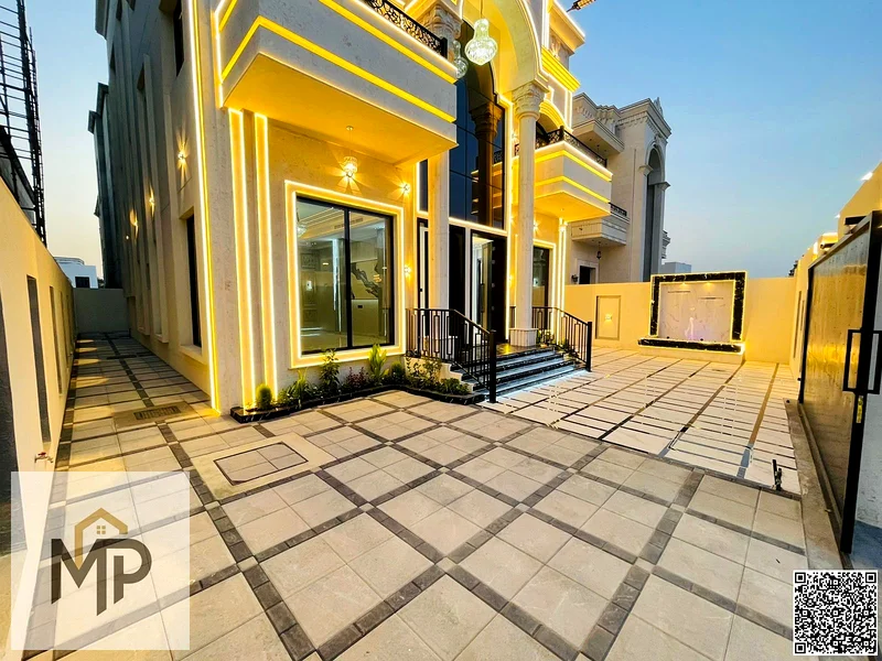 A villa directly from the owner, with personal finishing, on a main street, close to all services. Freehold for all nationalities and without a down p63904952031875113