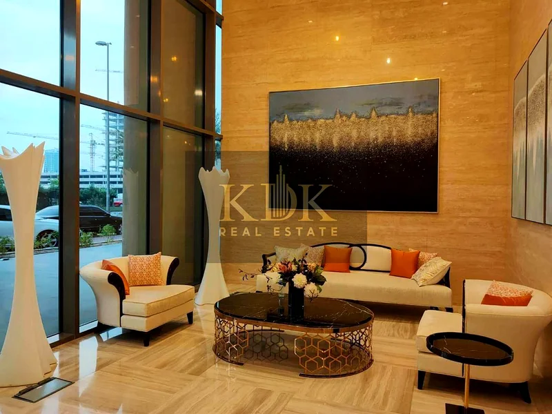 Pool View | Prime Location | Spacious Unit63784717895810113