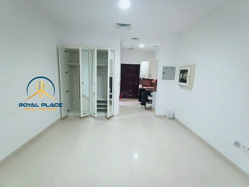 مكيف ديوة مجاني | بالقرب من مستشفى NMC | شبه مفروش63724696536577113