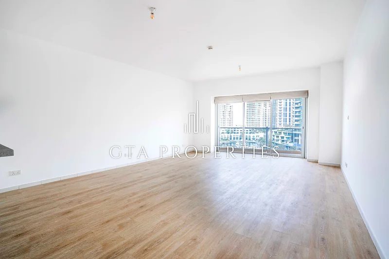 Vacant Now | Upgraded | Full Marina View64036410398082111