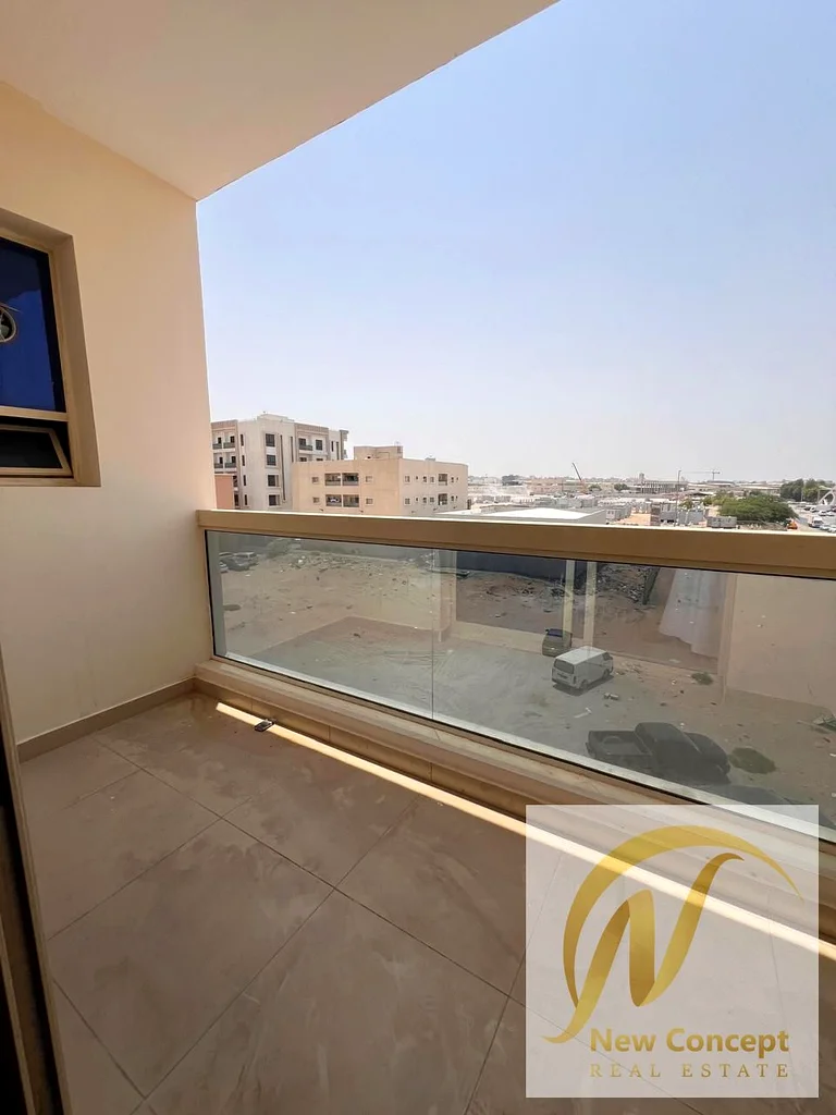 غرفة واحدة، طابق ثانٍ، شرفة، وسعر خاص.63715947738626111