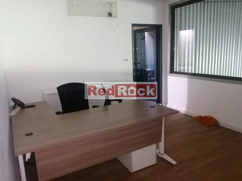مستودع نظيف ومرتب بمساحة 5000 قدم مربع63616024736258113