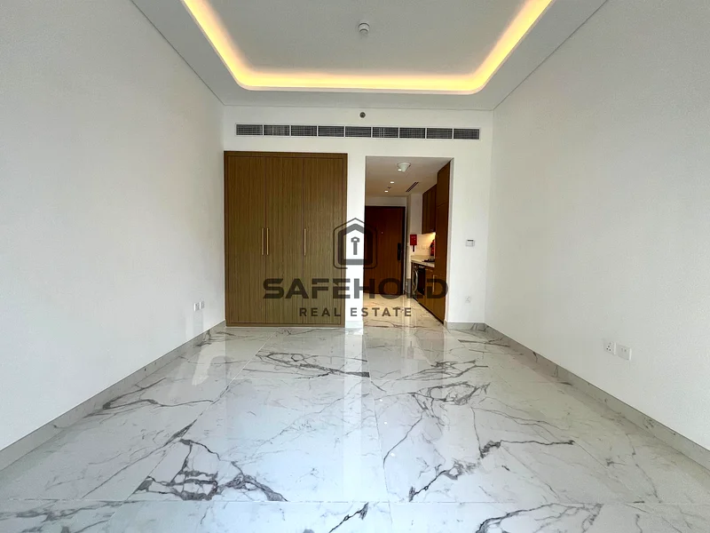 موقع متميز | بدون رسوم التبريد | جديد بالكامل63801565313282111