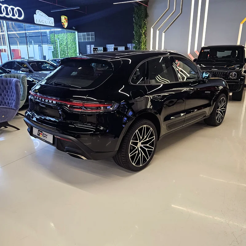 2026 Porsche Macan| GCC | Dealer Warranty | 21-inch RS Spyder Rims63612075090179113