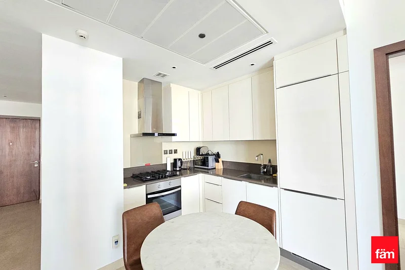 High Floor | Un-Furnished | Skyline View63776629861635114