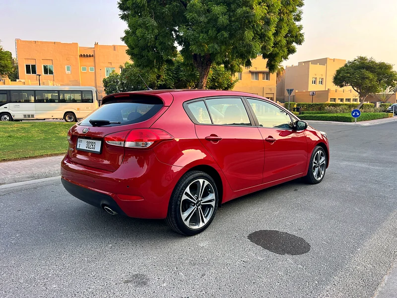 GCC Specs | Kia Cerato Hatchback 2.0 | Full Options63612078080515112