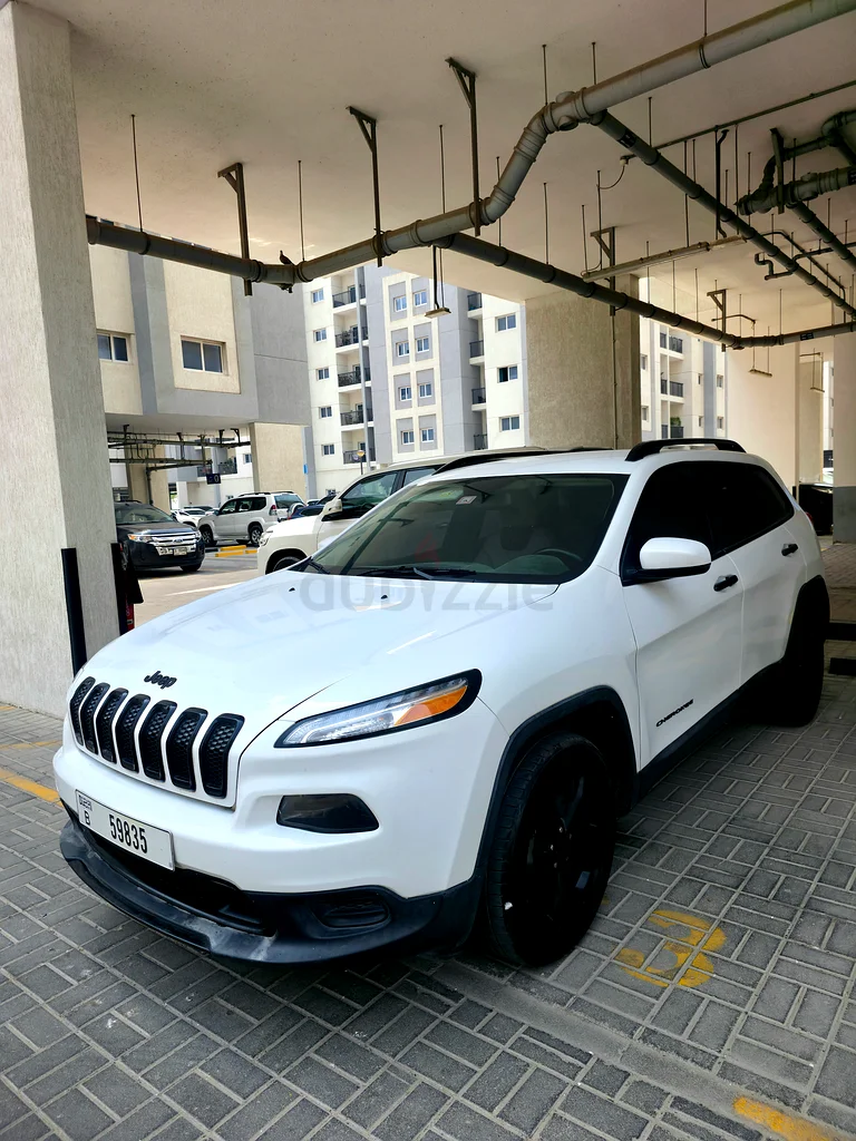 Jeep Cherokee V6 GCC Spec 201763612070543746113
