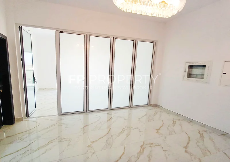 صفقة للمستثمرين | شاغرة قريبًا | مطبخ مفتوح | واسعة63992294875649112