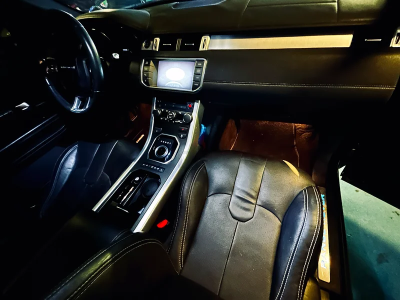 2015 RR Evoque Dynamic plus Edition-GCC بدون حوادث - لون رائع - حالة ممتازة - 100٪ من الأشياء63612088950786114