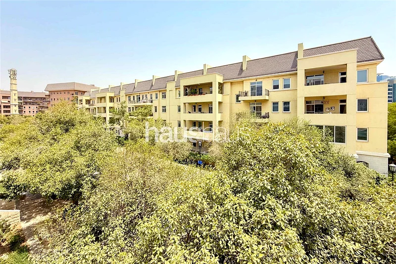 Vacant | Upgraded | Fully Furnished | Corner Unit63982021764355110