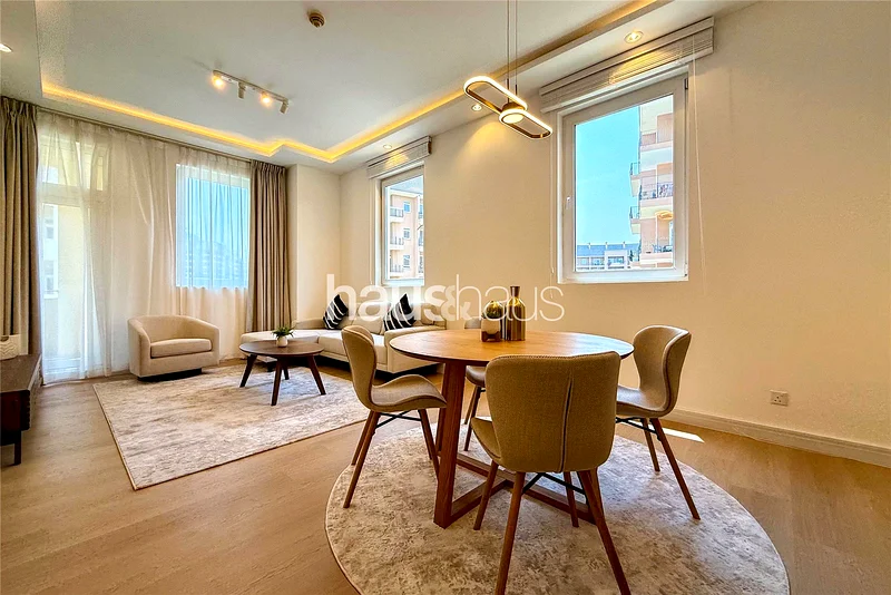 Vacant | Upgraded | Fully Furnished | Corner Unit63982021764355111
