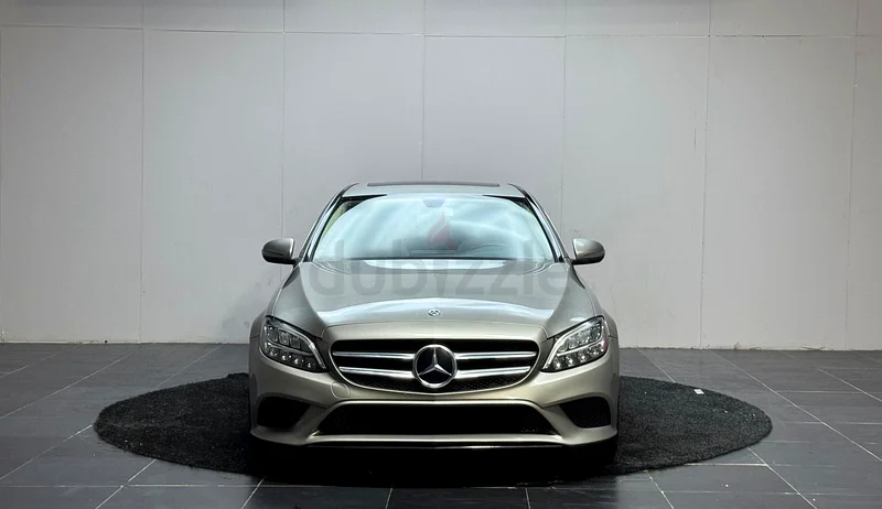مرسيدس بنز فئة C C300 سيارة نظيفة جداً وبحالة جيدة636131340922901119