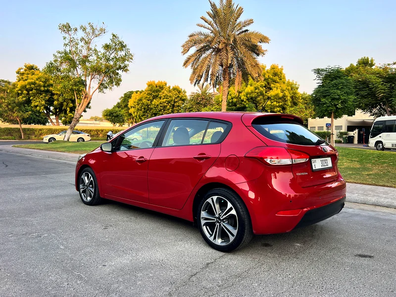 GCC Specs | Kia Cerato Hatchback 2.0 | Full Options63612078080515113