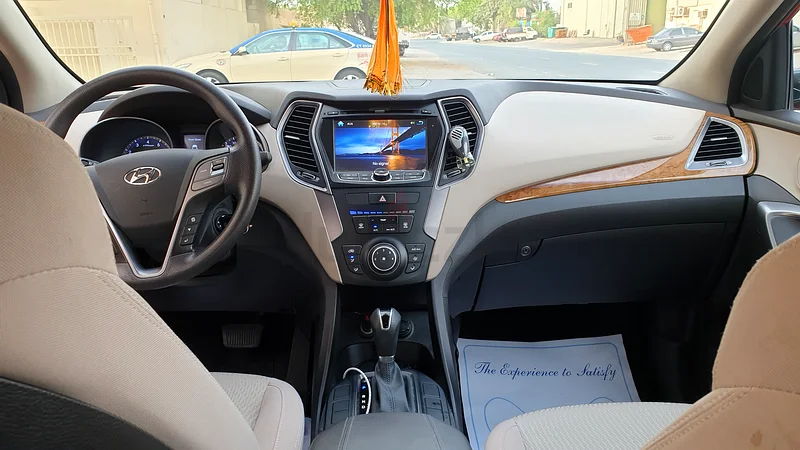 هيونداي سانتا في طراز 2016 بحالة جيدة جدًا63612087394947114