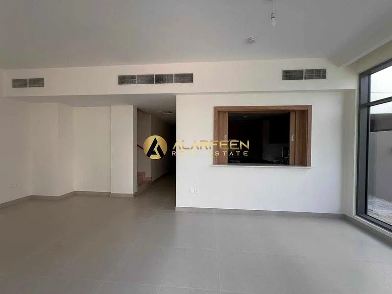 Beachfront Living | Fitted Kitchen | 4BR+Study+Maid63752076574595112