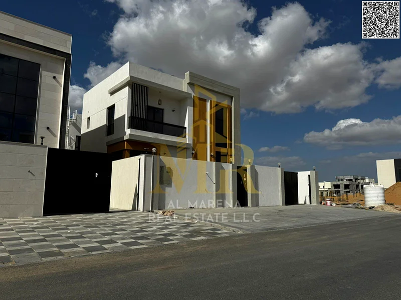 فيلا بسعر يشمل رسوم التسجيل ونقل الملكية على الشارع الرئيسي، جاهزة للسكن في أكثر مناطق عجمان رقيًا، ملكية حرة لـ63904245559169110