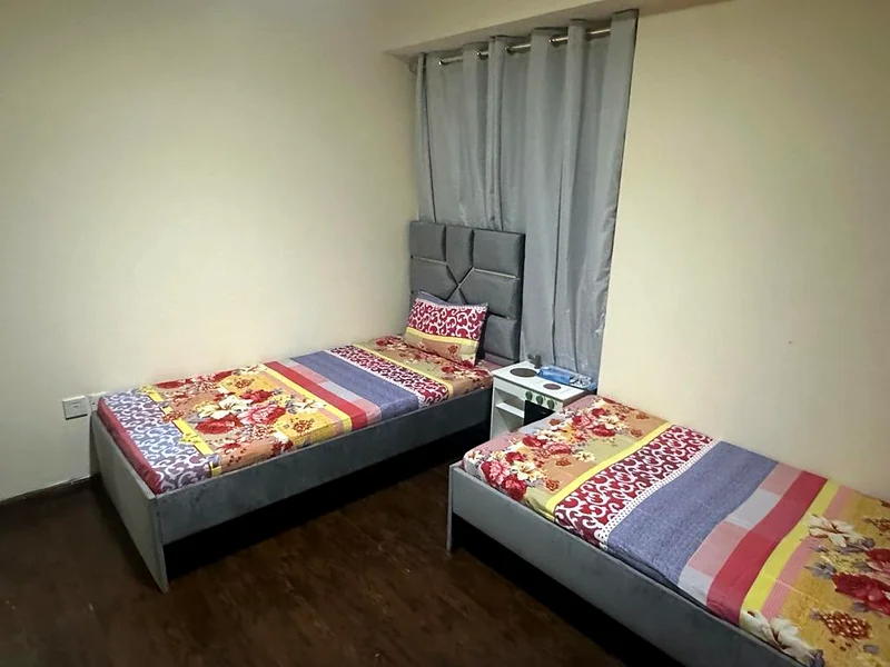 غرفتا نوم، وصالونان مع شرفة وغرفة خادمة، الشارقة، التعاون، مفروشة63827763370881113