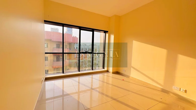 Vacant 4BR Huge Balcony Spacious Prime Location63767557089154113