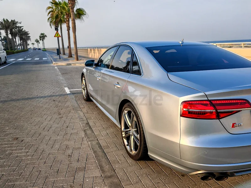 Audi S8 D4 2016 — Low Mileage, Properly Maintained.63612079171585112