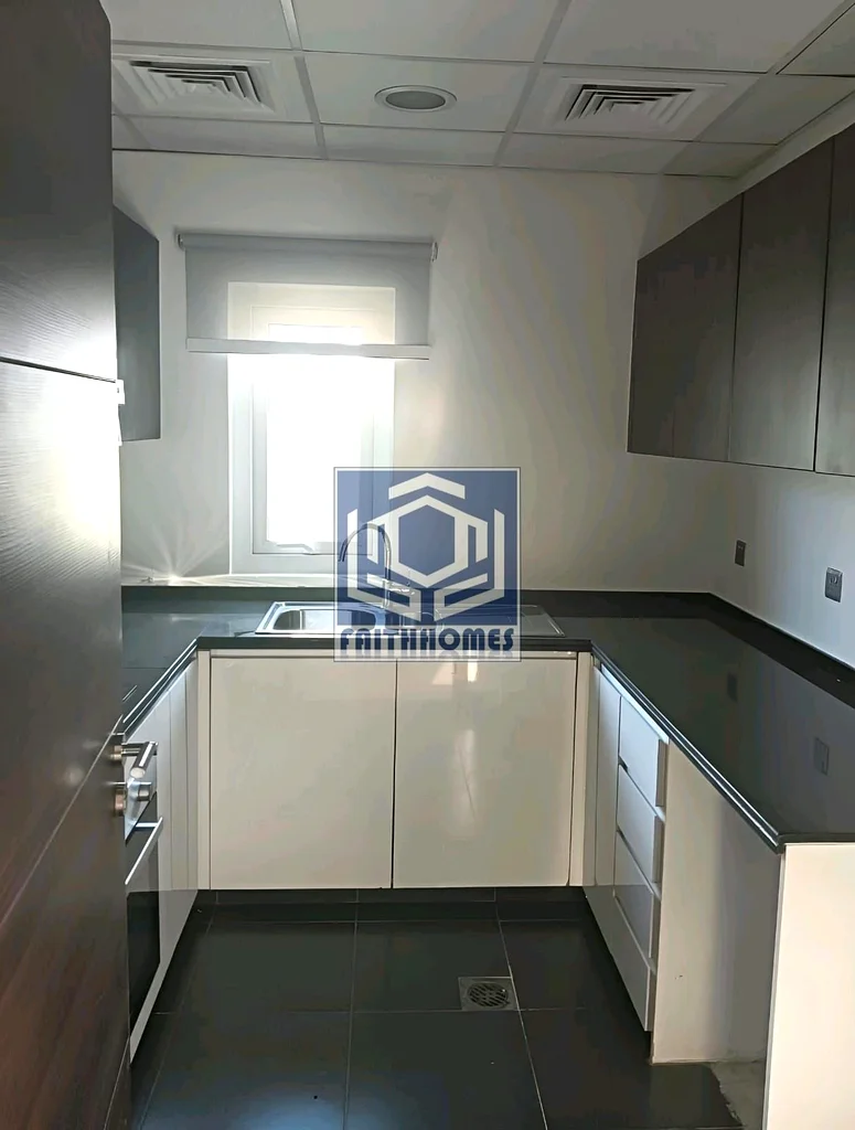 Unfurnished 3-Bedrooms | RR-EM | Prime Location64003482349313113