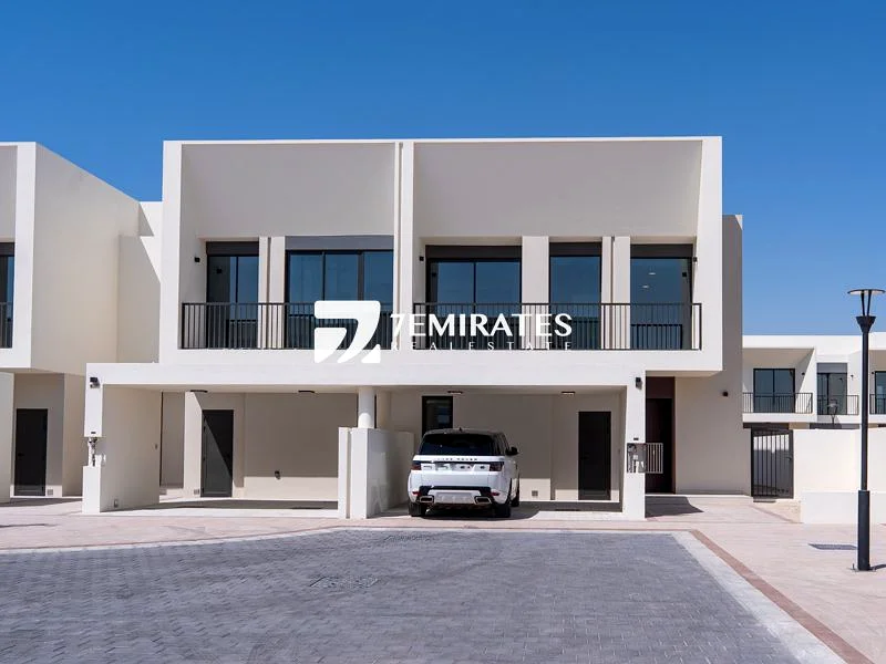 منزل زاوية | خيارات متعددة | 4 غرف نوم + غرفة خادمة63951939942657110
