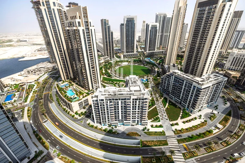 الطابق العالي | جاهز للانتقال فورًا | إطلالة كاملة على الحديقة63761829782658111