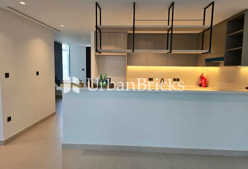 Single Row | Open Kitchen | Walk to RGS63807175714562111