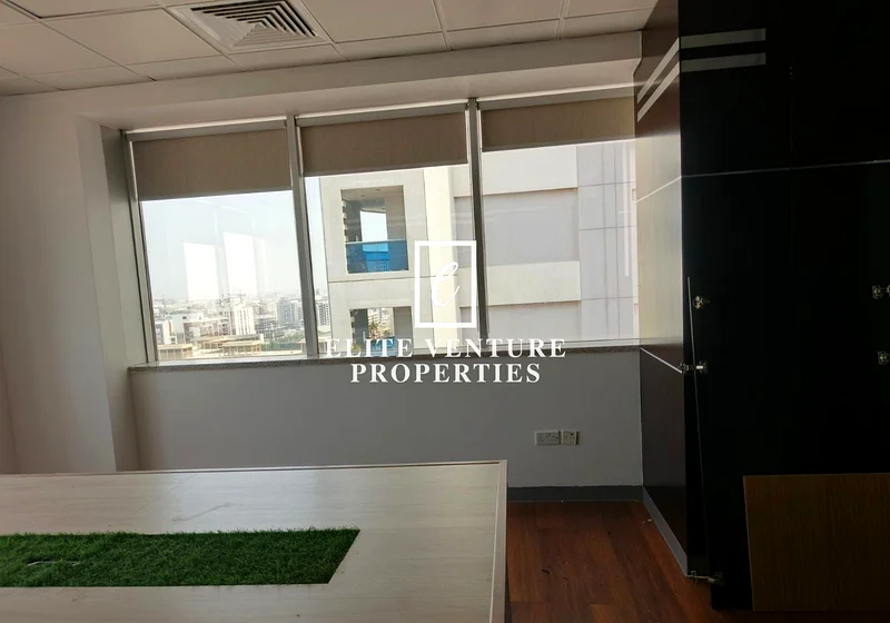 SEMI-FITTED | VACANT | PRIME LOCATION63617435584899111