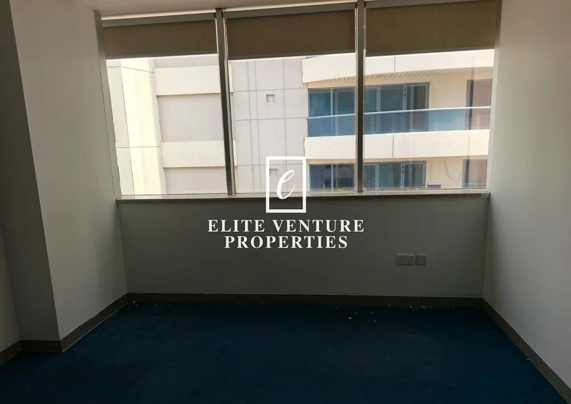 SEMI-FITTED | VACANT | PRIME LOCATION63617435584899114