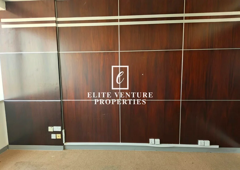 SEMI-FITTED | VACANT | PRIME LOCATION63617435584899113