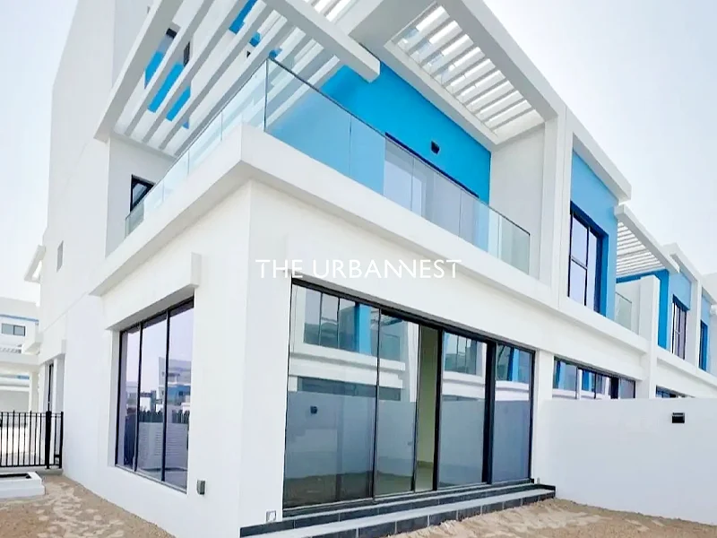 Exclusive | Large 5 Bedroom Townhouse| Big Plot63725914094850110