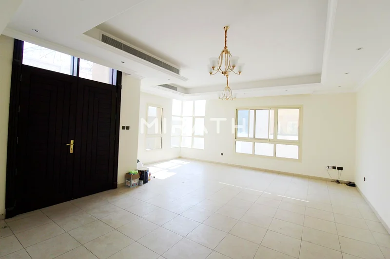 Bright & Modern 5BR Villa with Good Sized Plot63730427325442111