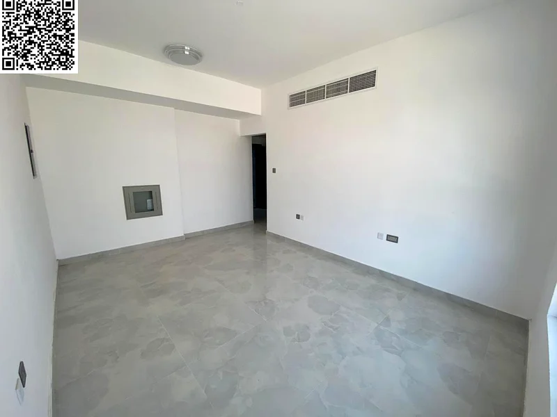 The most luxurious master bedroom, first inhabitant, with luxurious finishes, 2 bathrooms, a balcony, and central air conditioning. A very distinguish63715947778818112