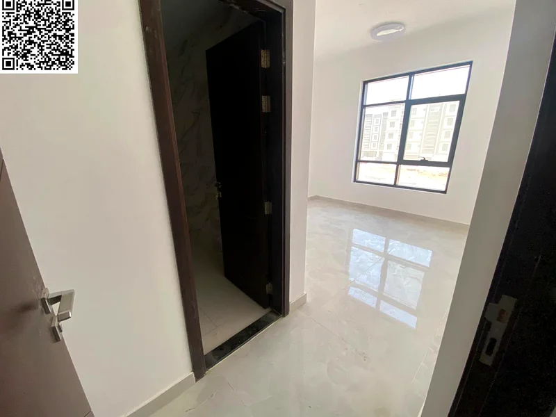 The most luxurious master bedroom, first inhabitant, with luxurious finishes, 2 bathrooms, a balcony, and central air conditioning. A very distinguish63715947778818113